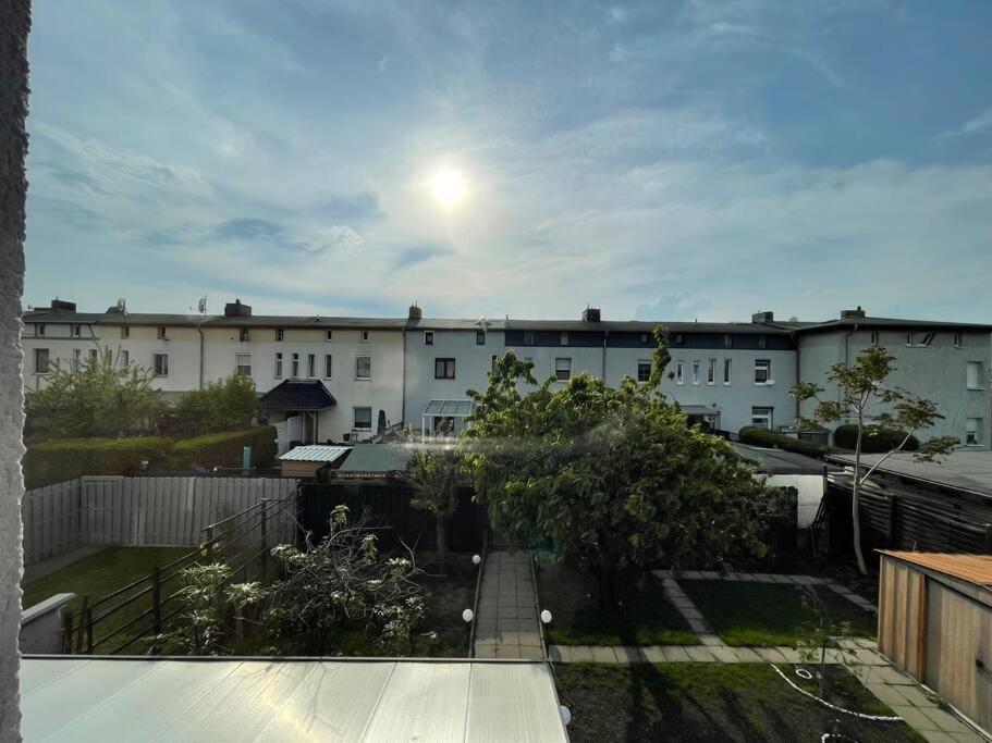 Schoenes Reihenhaus Mit Garten มัคเดอบวร์ก ภายนอก รูปภาพ